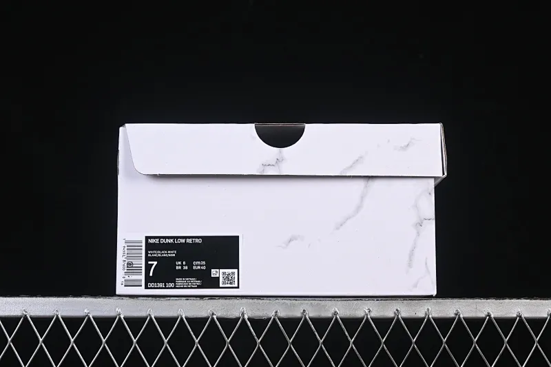 All categories Nk SB Dunk Series Nk SB Dunk Low High-end customized low-top sneakers Nike SB Dunk Low strap customization low-top casual sneakers DD1391-100